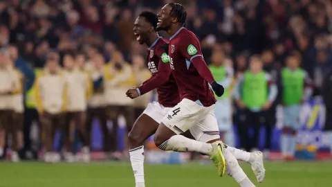 Berebut Disasi: Palace Siap Menyalip West Ham di Menit Akhir