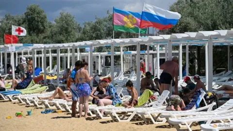 Serangan Drone di Resor Laut Hitam Tewaskan Tujuh Warga Sipil, Moskow Tuding Kyiv Sengaja Bidik Wisatawan