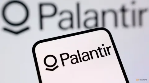 Palantir Kerek Proyeksi Pendapatan Tahunan, Saham Melonjak 14%