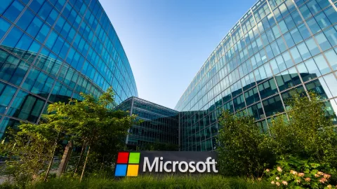 Microsoft Bayar Rp320 Miliar untuk 500 Peneliti Keamanan: Strategi Baru Menghadapi Ancaman Siber