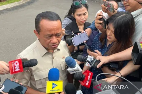 Prabowo Instruksikan Harga BBM Bersubsidi Tetap, Sinyal Stabilitas Daya Beli di Tengah Gejolak Minyak
