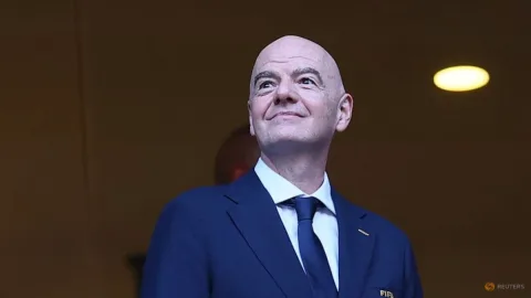 Krisis Kepemimpinan FIFA: Tiga Konfederasi Bersatu Dorong Infantino Mundur