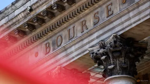 Pasar Saham Global Menguat meski Ketegangan Iran Meningkat: Minyak Naik, Yen Tertekan
