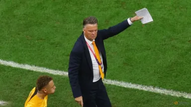 Van Gaal Buka Peluang Kembali Tangani Timnas Belanda di Tengah Krisis Pelatih