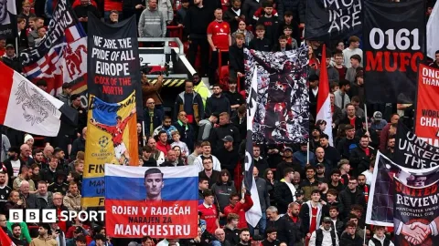 Manchester United Akui Kesalahan Investigasi Calo Tiket: Ribuan Suporter Terdampak