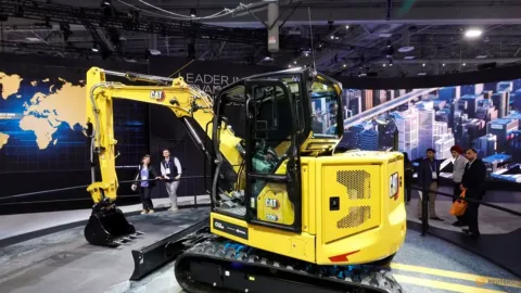 Caterpillar Naikkan Proyeksi Penjualan 2026: AI Data Center Jadi Mesin Pertumbuhan Baru