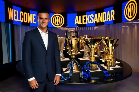 Inter Tolak Tawaran Rp700 Miliar Brentford untuk Stankovic: Pilar Masa Depan di San Siro