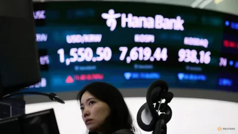 Pasar Asia Bangkit: Saham Teknologi Menguat, Harga Minyak Anjlok Imbas Isyarat Damai AS-Iran