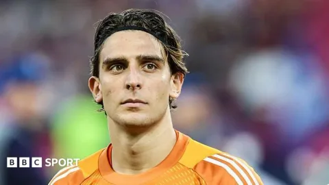 Hull City Pecahkan Rekor Transfer demi Kiper Yunani Tzolakis