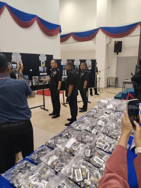 Gerebek Sindikat Narkoba di Johor: 210 Kg Barang Bukti Disita, Tujuh Tersangka Diringkus