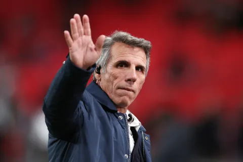 Gianfranco Zola Resmi Masuk Struktur FIGC: Koordinator Pembinaan Usia Muda Italia