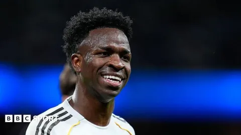 Vinicius Junior: Real Madrid Sodorkan Kontrak Baru, Arsenal Mengintai