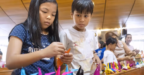 Kisah Sadako Sasaki Menggerakkan Anak-Anak Filipina Melipat Burung Origami untuk Perdamaian