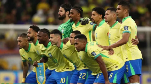 Aston Villa Incar Roger Ibañez: Bek Brasil Hentikan Negosiasi Kontrak di Al-Ahli