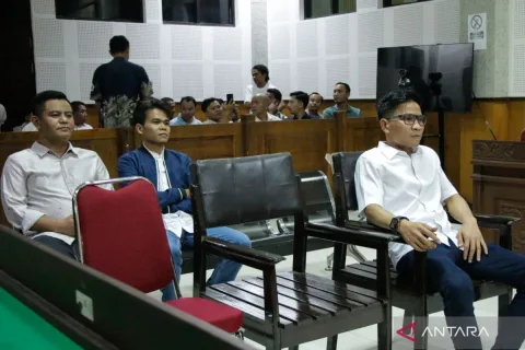 Vonis Bebas Tiga Legislator NTB: Kejati Pastikan Banding, Uang Rp2,6 Miliar Jadi Sorotan