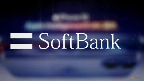 SoftBank Raup Untung dari Saham Intel, Laba Kuartalan Turun 18%