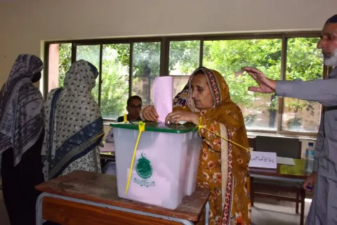 Partai Berkuasa Pakistan Unggul di Kashmir: Kemenangan di Tengah Boikot dan Ketegangan Politik