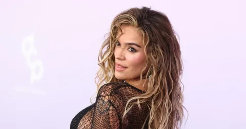 Karol G Umumkan Album Baru, Drake dan Bruno Mars Ikut Meriahkan