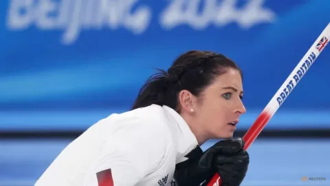 Eve Muirhead Pensiun? Tidak Lagi: Kembali demi Impian Olimpiade 2030