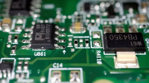 Saham Sandisk dan Western Digital Terjun Bebas: Ekspektasi AI Terlalu Tinggi, Kinerja Cemerlang Tak Cukup