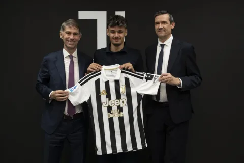 Pjanic: Spalletti Hadiah Berharga bagi Alajbegovic di Juventus