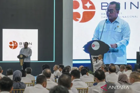 Prabowo Perintahkan BRIN Kaji B100 dan Pesawat Amfibi demi Kemandirian Energi