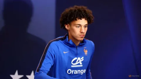 PSG Resmi Rekrut Maghnes Akliouche dari Monaco dengan Biaya Rp900 Miliar
