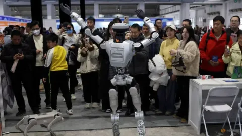 AS Perketat Larangan Impor Teknologi China: Robot hingga Inverter Demi Keamanan Nasional