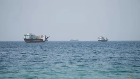 Harga Minyak Menguat Lagi: Iran dan Oman Siapkan Aturan Baru di Selat Hormuz