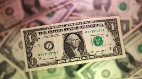 Dolar Menguat di Tengah Ketidakpastian Kesepakatan Iran dan Sinyal Kenaikan Suku Bunga The Fed