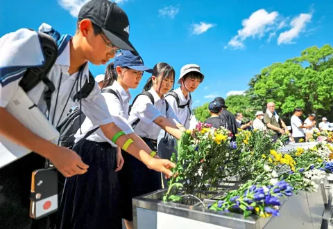 Hiroshima 81 Tahun: Wali Kota Kecam Doktrin Nuklir, Jepang Terbelah Antara Deterensi dan Warisan Pasifisme