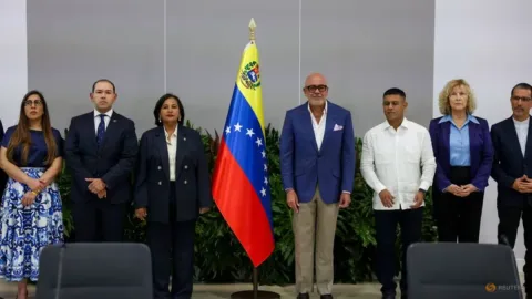 Dialog Transisi Venezuela Dimulai: Peluang Baru atau Sekadar Sandiwara Politik?