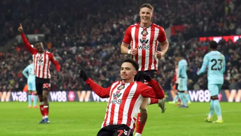 Sunderland Siap Pecahkan Rekor Transfer demi Geny Catamo: Solusi Kreativitas di Tengah Ancaman Kepergian Talbi