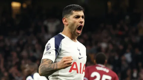 Atletico Madrid Kian Dekat Bawa Pulang Cristian Romero dari Tottenham
