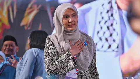 Nurul Izzah Mundur dari Jabatan Wakil Presiden PKR: Tekanan Internal atau Pilihan Studi?