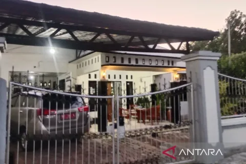 KPK Geledah Rumah Sekretaris DPRD Bengkulu, Sita Dokumen dalam Tiga Koper