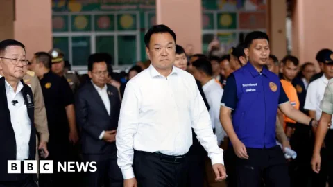 Tragedi Penembakan di Bangkok: PM Thailand Janjikan Aturan Kepemilikan Senjata Lebih Ketat
