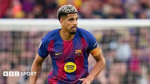 Liverpool Kian Dekat Rekrut Araujo: Pinjaman dengan Opsi Beli, Begini Dampaknya bagi Lini Belakang The Reds