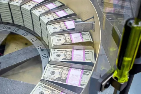Cadangan Devisa Filipina Turun ke US$103,4 Miliar: Sinyal bagi Stabilitas Regional?