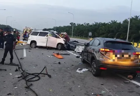 Kecelakaan Maut di Tol WCE: Wanita 54 Tahun Tewas Terjepit, Dua Luka-Luka
