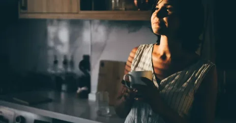Kopi dan Polifenol: Studi Baru Ungkap Kaitan dengan Risiko Kematian Kanker Payudara