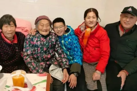 Nenek 111 Tahun di China Ungkap Rahasia Umur Panjang: Kerja Rumah dan Tidur Cukup