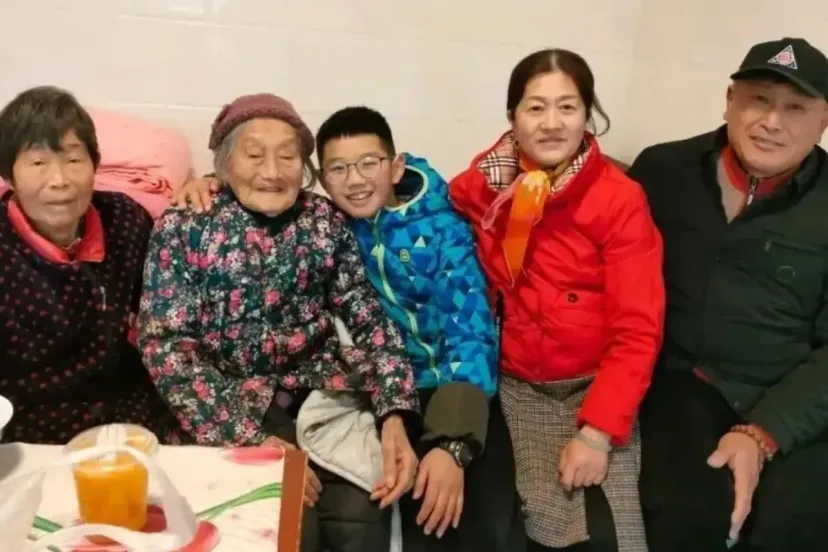 Nenek 111 Tahun di China Ungkap Rahasia Umur Panjang: Kerja Rumah dan Tidur Cukup