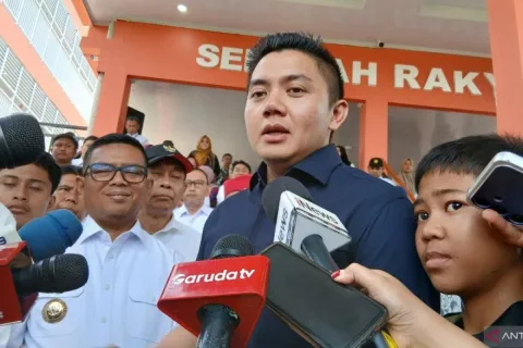 Survei IPO: Seskab Teddy Indra Wijaya Kokoh di Posisi Kedua Kinerja Kabinet, Purbaya Teratas