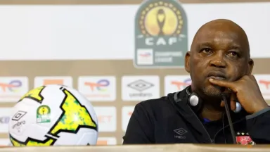 Pitso Mosimane Kembali ke Kursi Pelatih Bafana Bafana: Misi Perbaiki Warisan yang Sempat Tercoreng