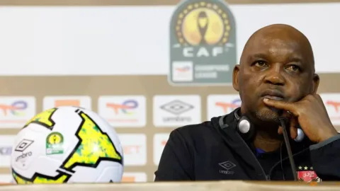 Pitso Mosimane Kembali ke Kursi Pelatih Bafana Bafana: Misi Perbaiki Warisan yang Sempat Tercoreng