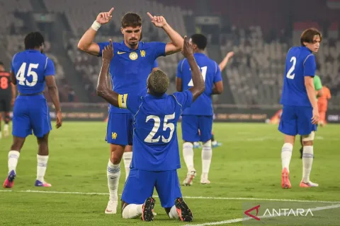 Joao Pedro Bintang di GBK: Dua Gol Bawa Chelsea Hancurkan AC Milan 3-0