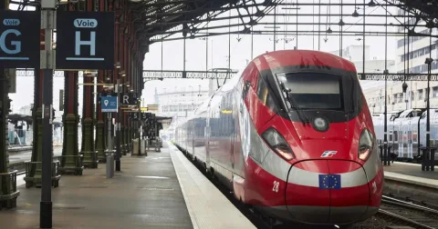 Trenitalia Siap Guncang Rute Paris-London, Pesan 19 Kereta Cepat dari Hitachi