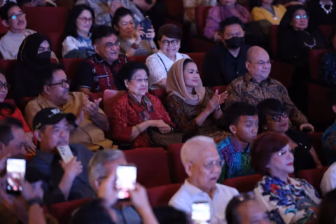 Megawati dan Lintas Generasi Hadir di Peluncuran Otobiografi Erros Djarot: Kebenaran yang Tak Pernah Usai