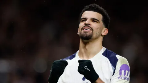 Tottenham Siap Lepas Solanke, Bidik Folarin Balogun Sebagai Pengganti di Lini Serang